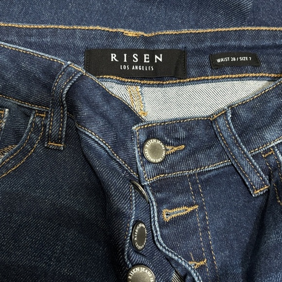 Blue Ankle Cropped Distressed Jeans - Picture 3 of 4